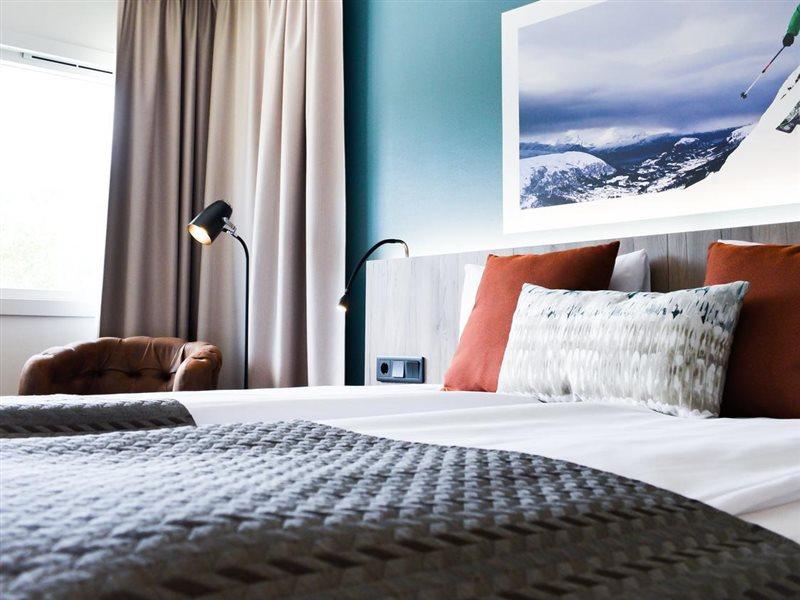 Nordfjord Hotell Нурфьордэйд Экстерьер фото