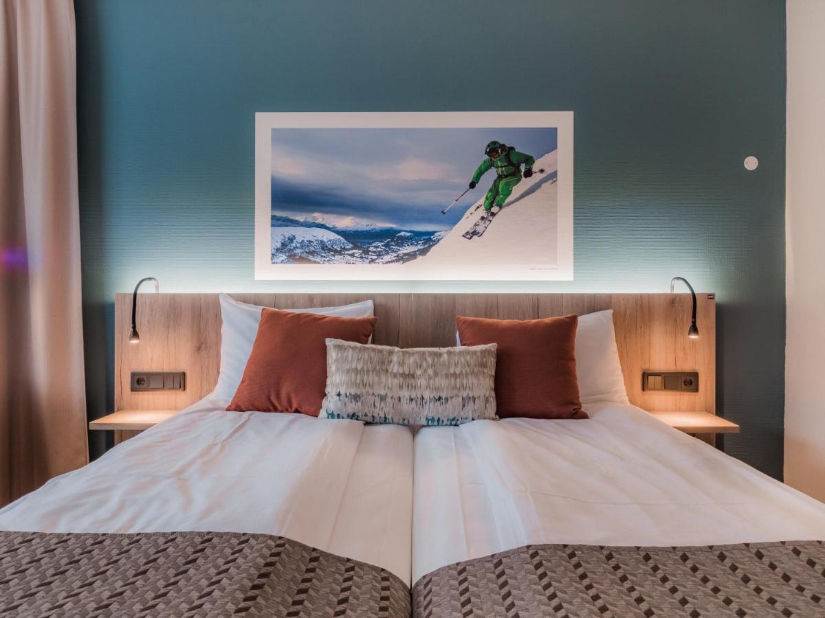 Nordfjord Hotell Нурфьордэйд Экстерьер фото